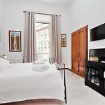 4Bnb - Cavour Square Apartment